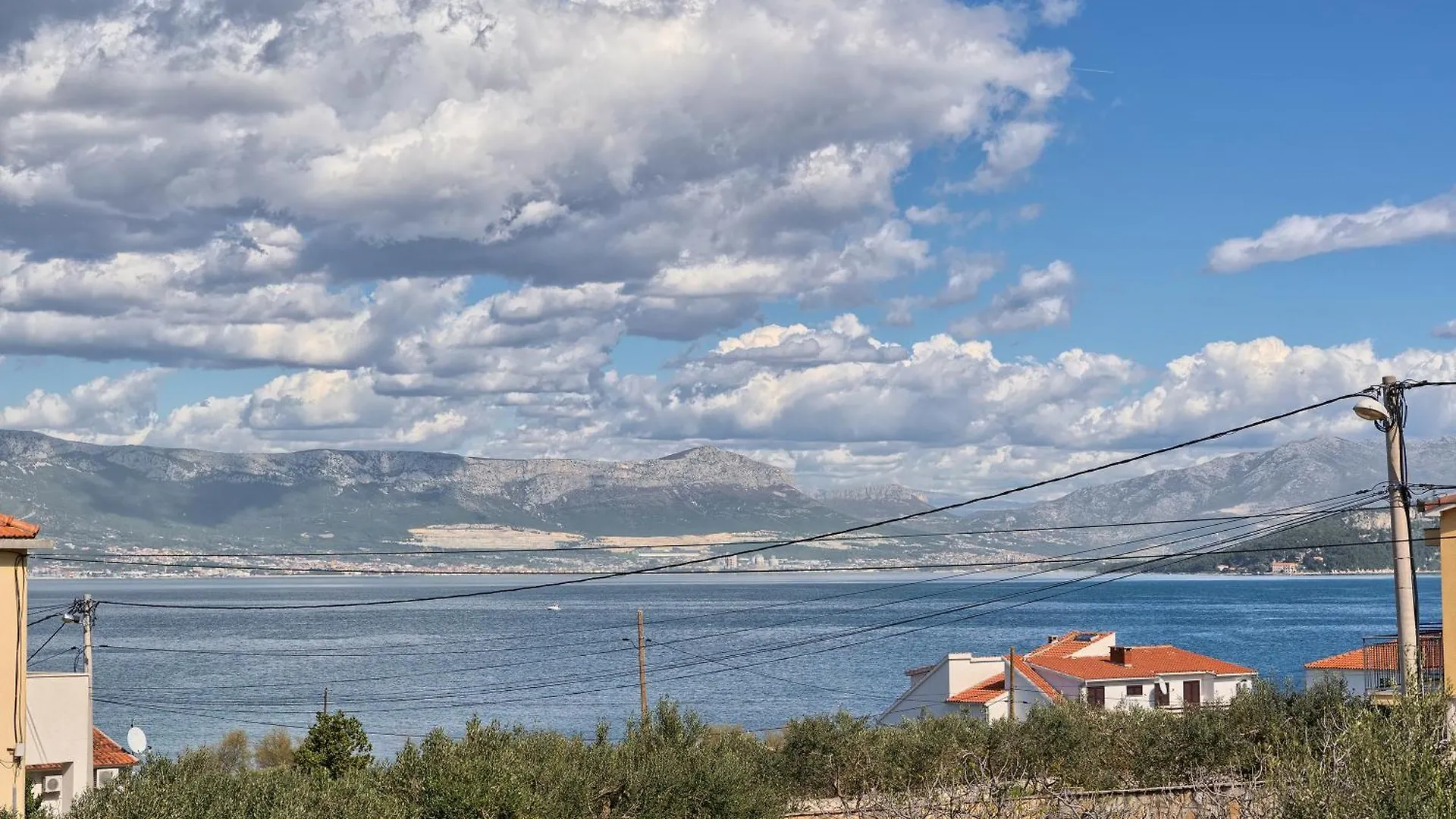 Solis Apartment - Sea View & Pool Slatine 0*,  Croatia