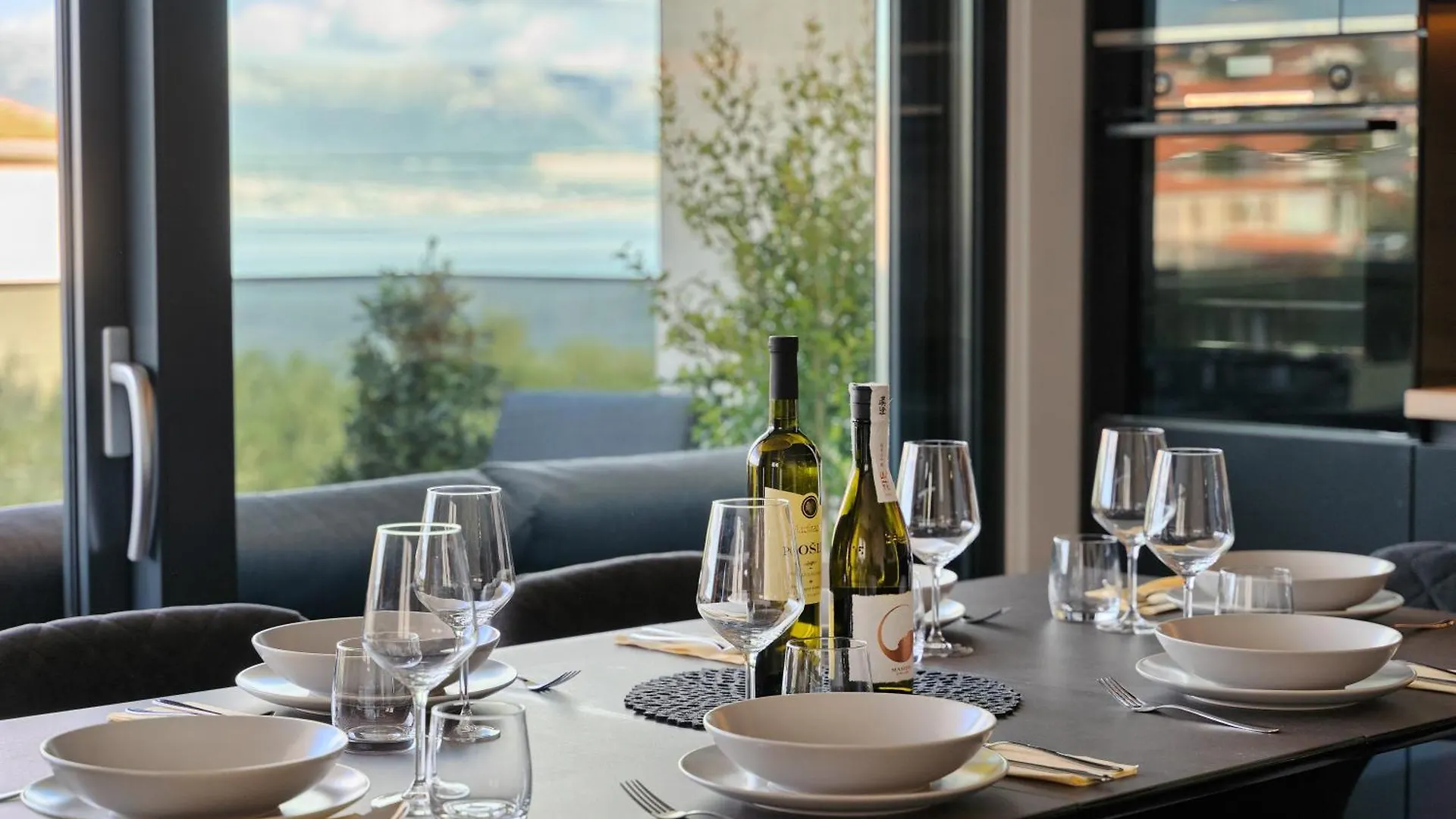 Solis Apartment - Sea View & Pool Slatine