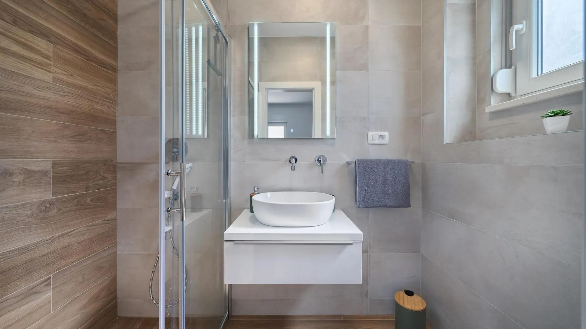 Solis Apartment - Sea View & Pool Slatine Croatia